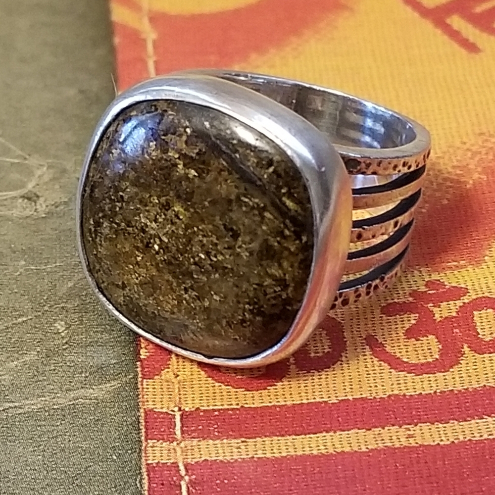 Silpada Sterling Silver & Bronzite Ring